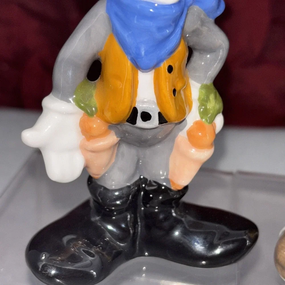 Vintage 1993 Cowboy Daffy Duck And Bugs Bunny‎ Looney Tunes Salt And Pepper Set